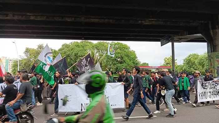Mahasiswa-UNJ-demo-3493174225